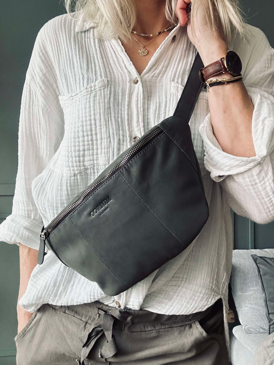 Belteveske Grey
