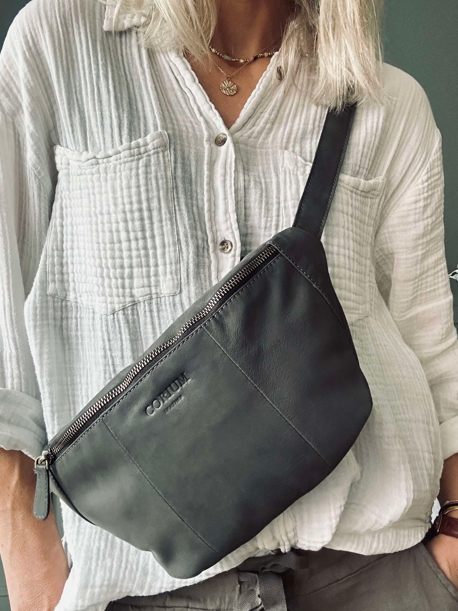 Belteveske Grey