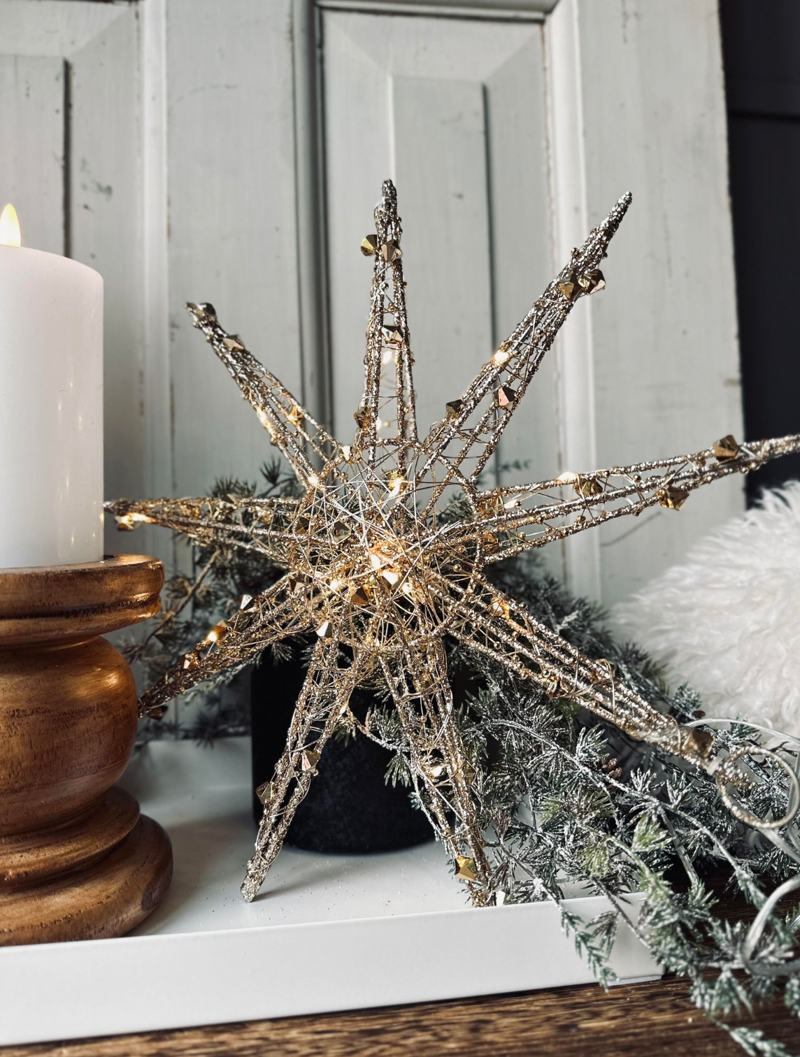 Stjerne med LED-lys - 30 cm