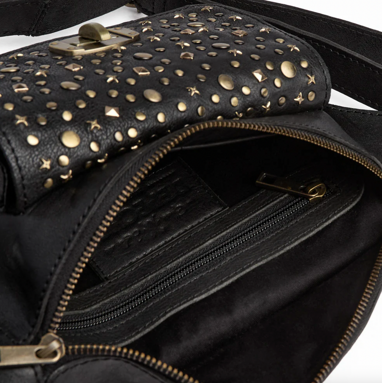 Midjeveske med nitter - Black