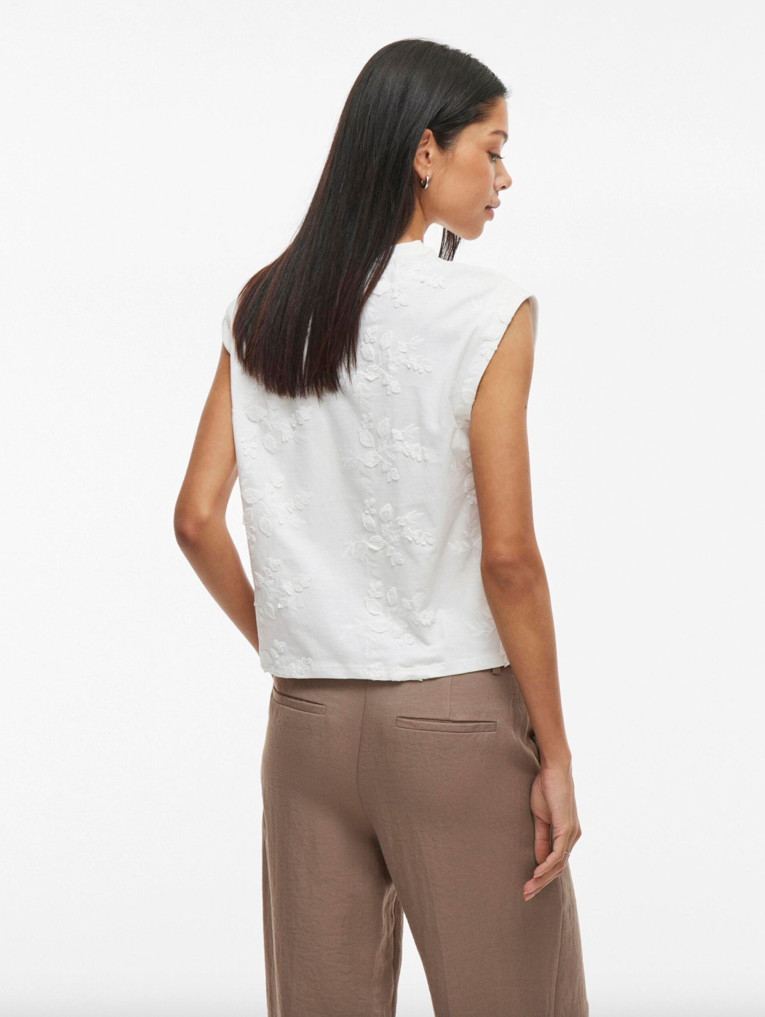 Bluse SASJA uten ermer med broderi