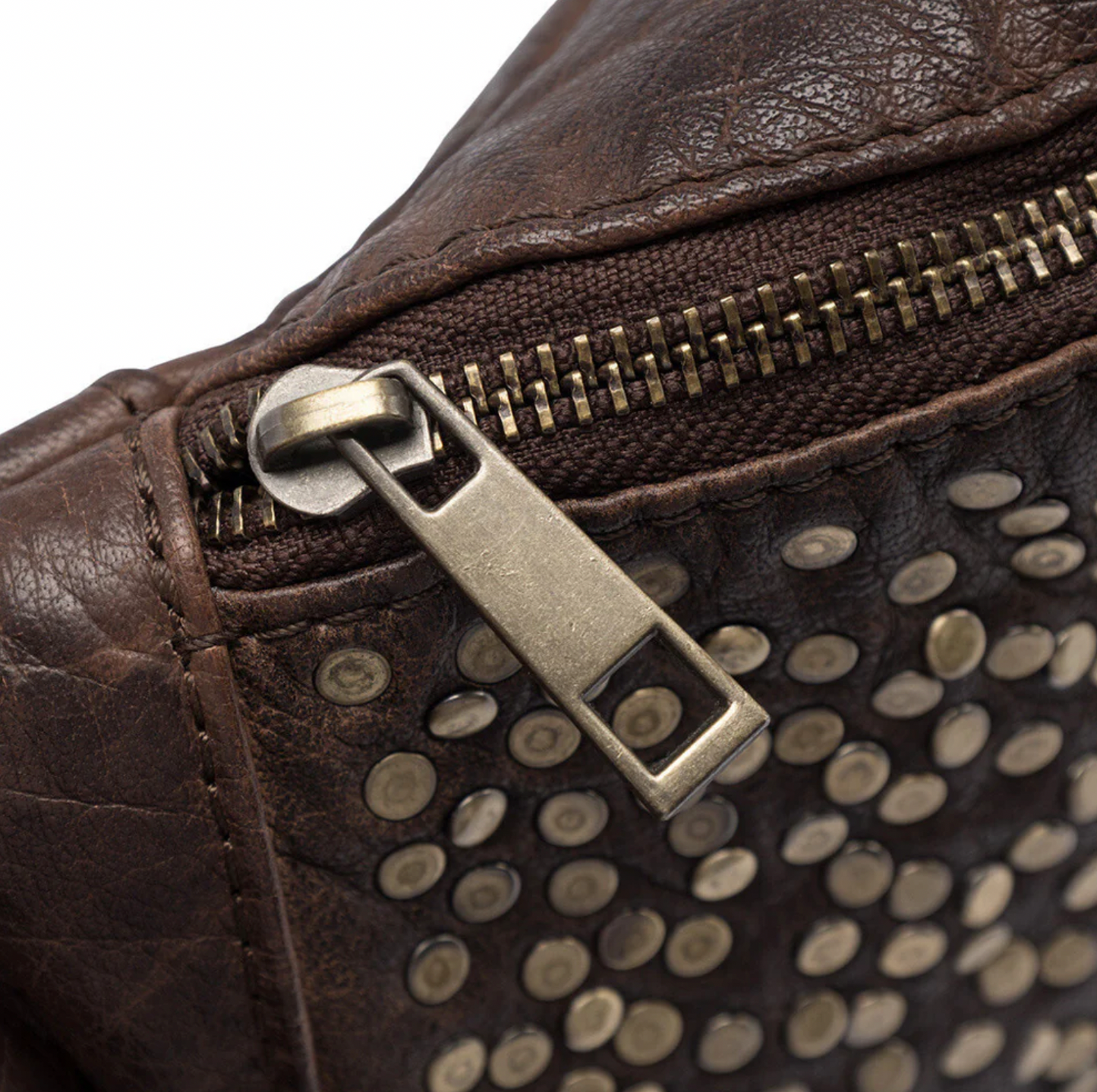 Bumbag Deluxe med nitter - Brun