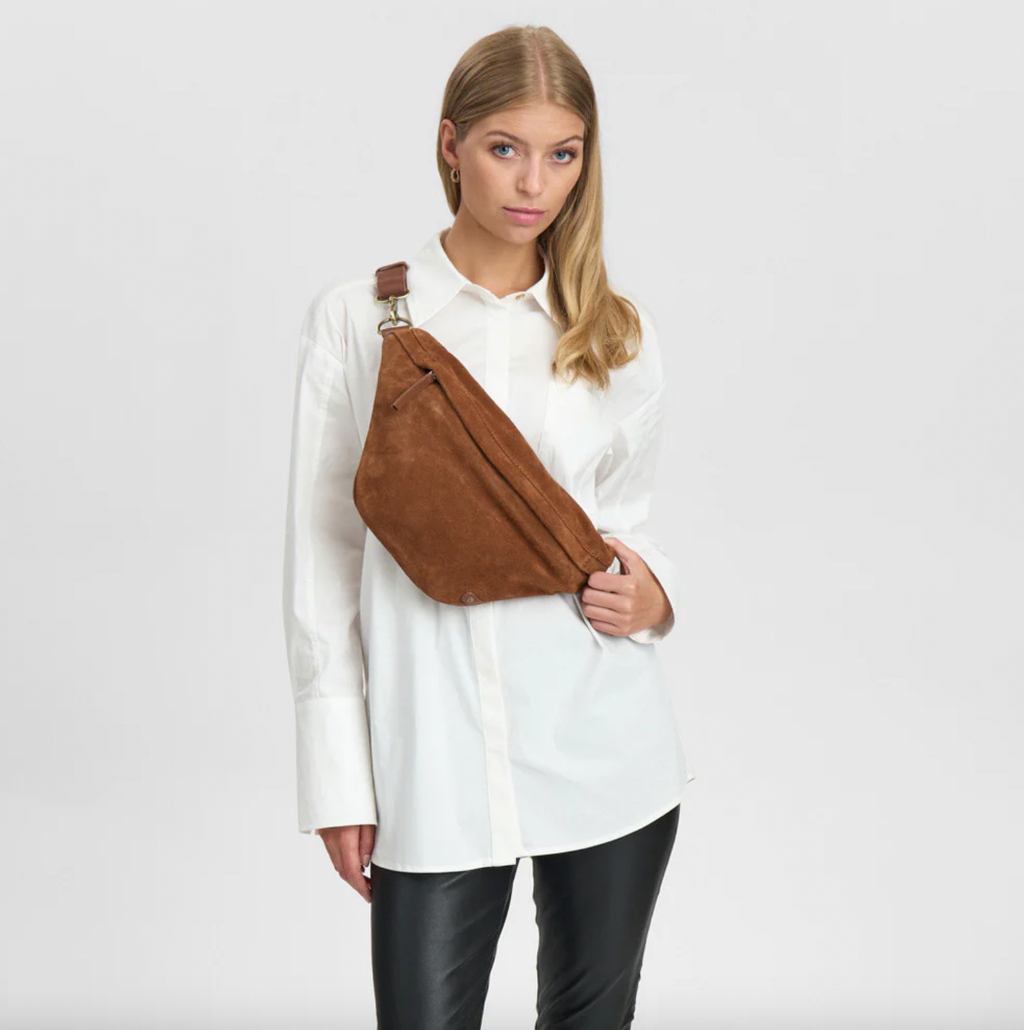 Vakker semsket skinn-bumbag - Cognac