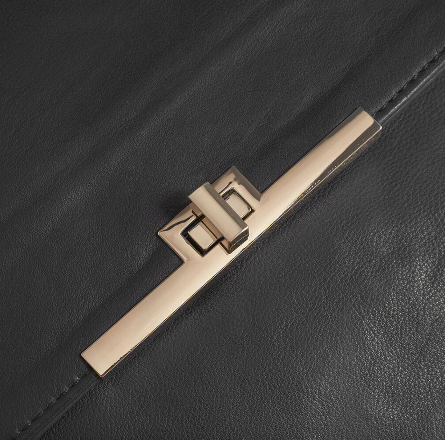 Elegant skulderveske - kalveskinn