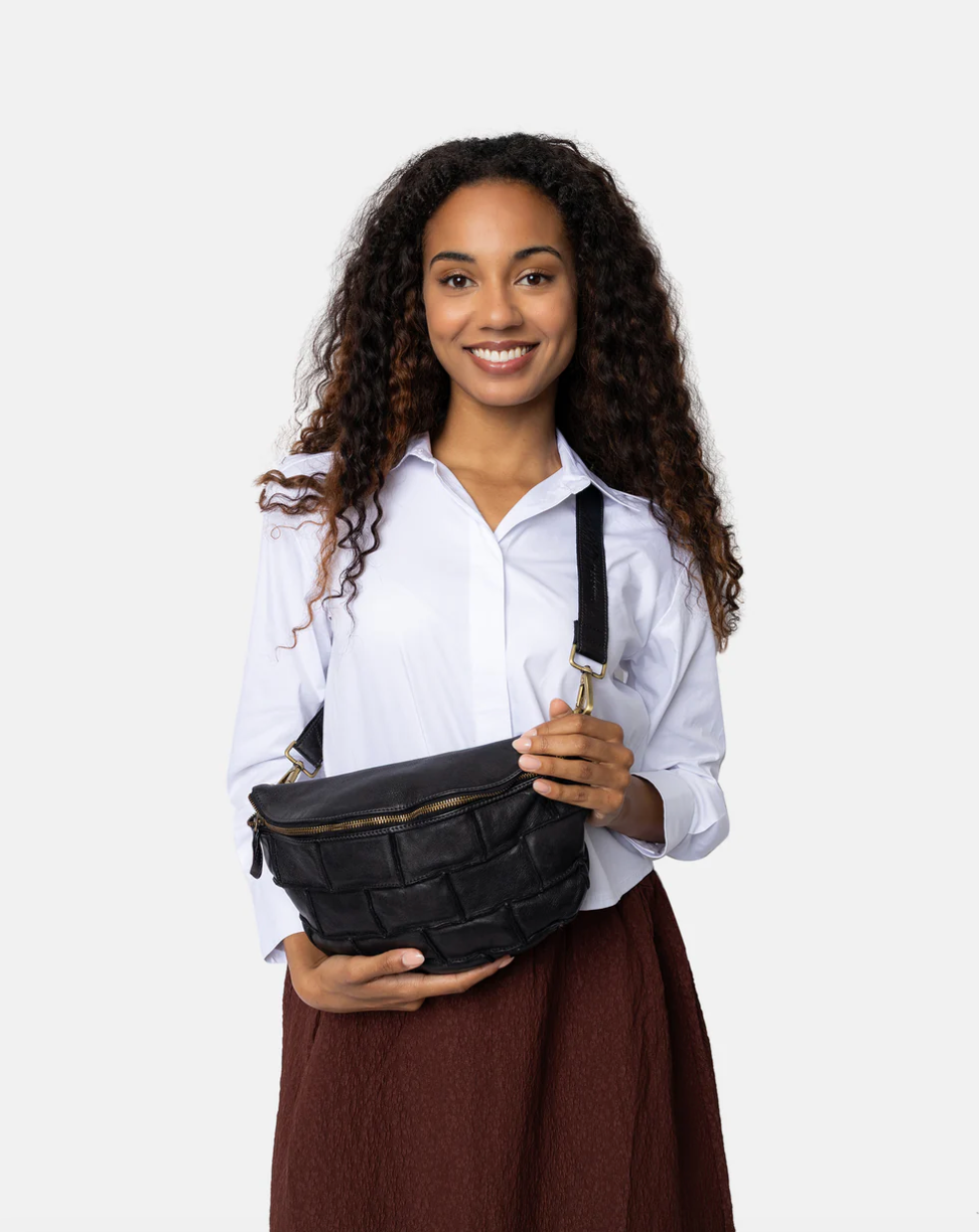 Midjeveske Margo svart