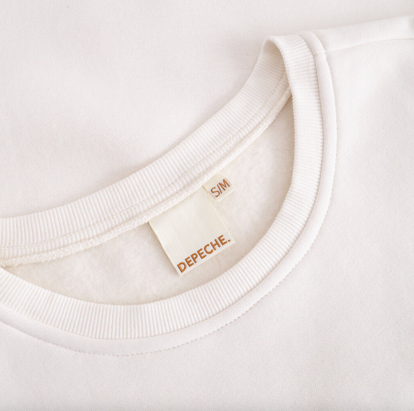 Genser med broderi - White oversize