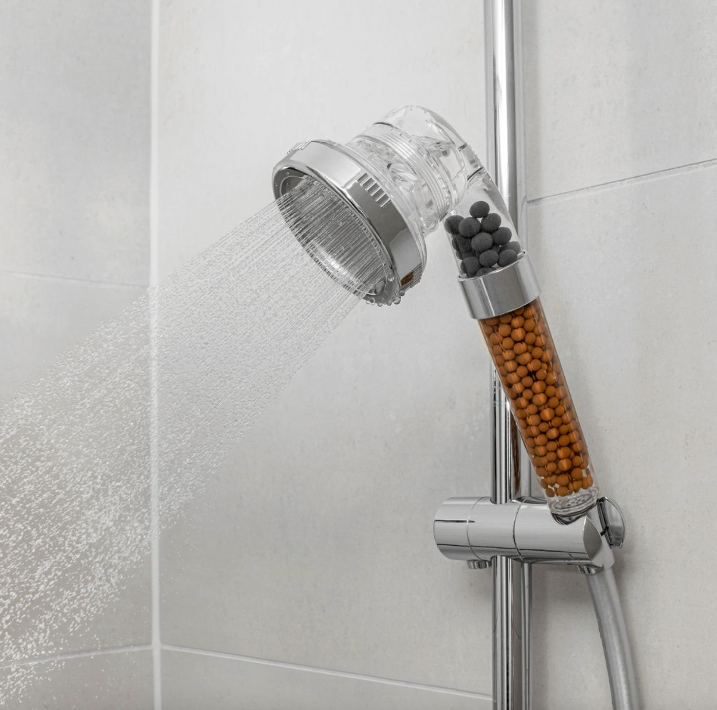 Dusjhode med mineralperler