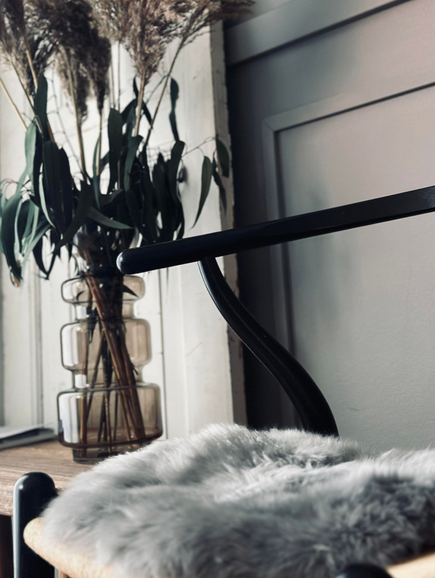 Seteskinn Ø 34 cm - Grå lammeskinn