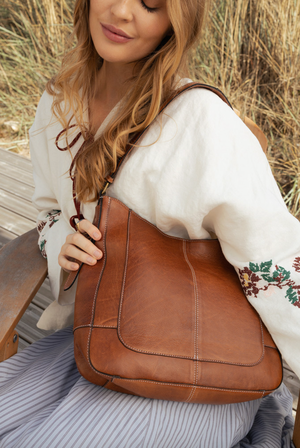Skulderveske Neri Small - Walnut