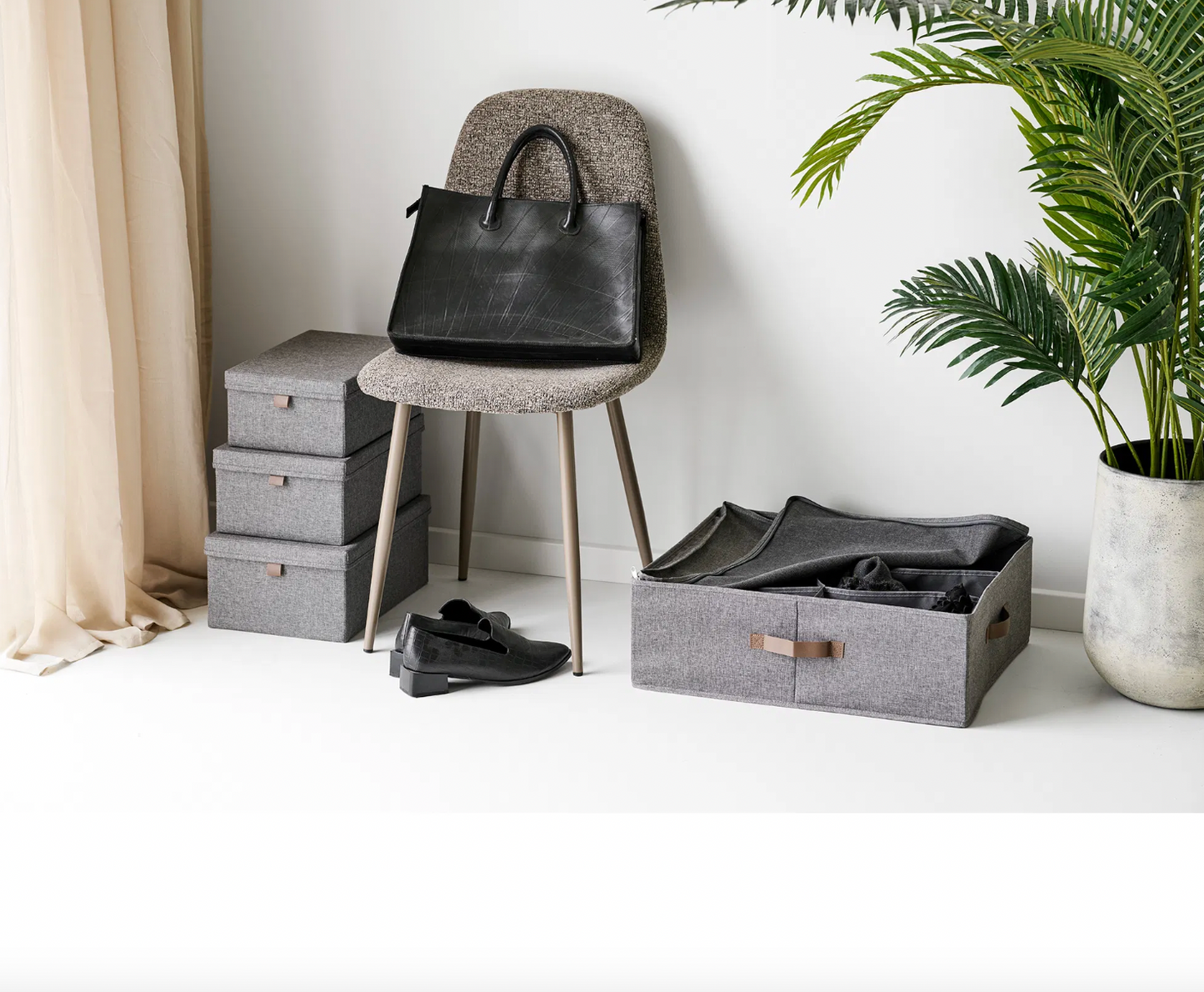 Oppbevaringskasse RONJA med rom