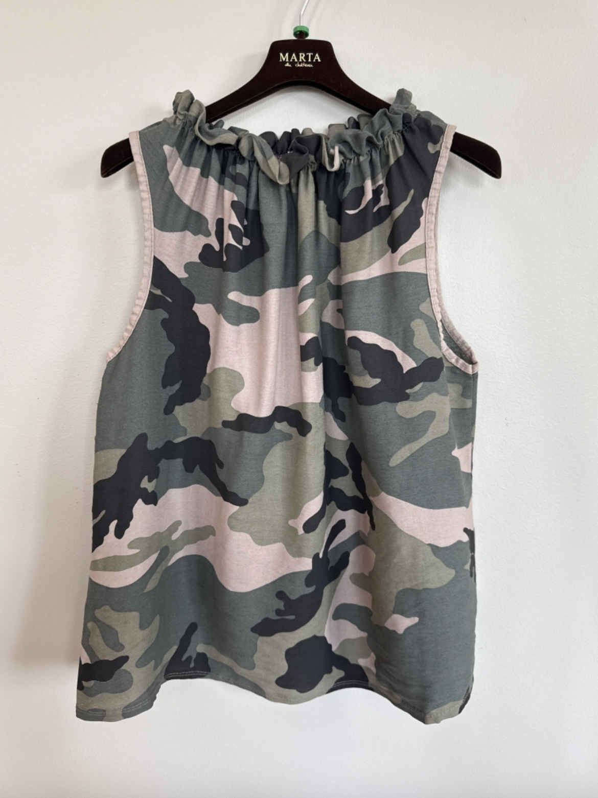 Topp Lucina - Military