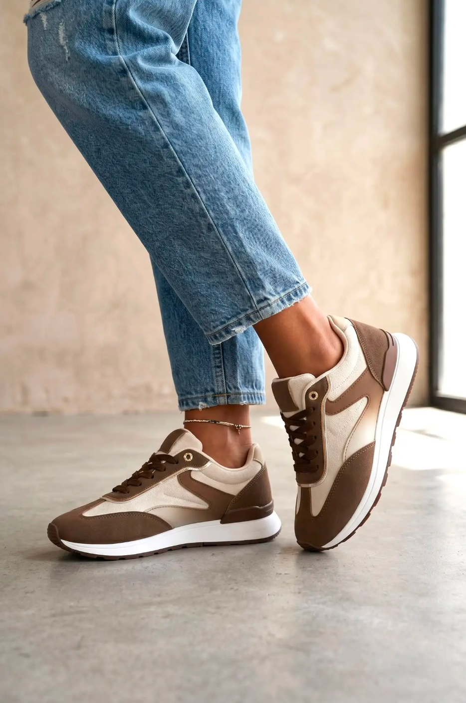 Sneakers Dark Maroon