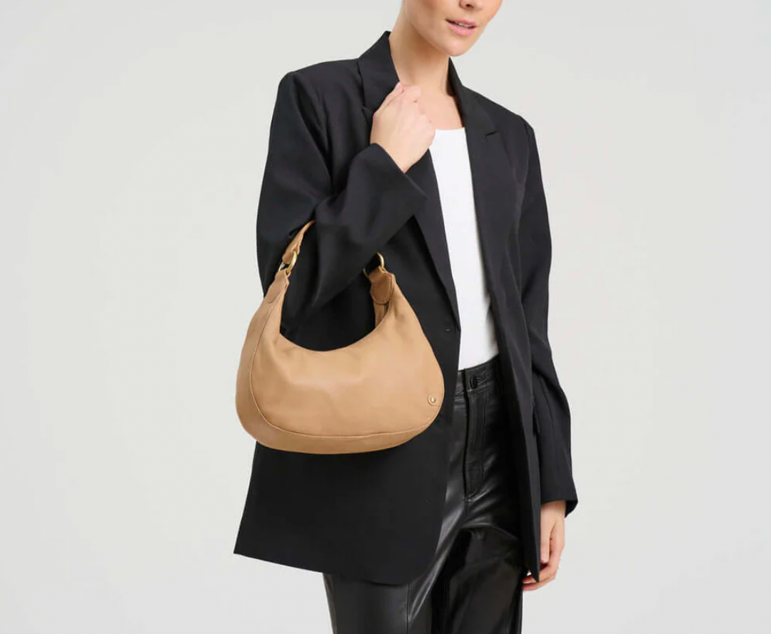 Elegant crossover / håndveske -  Camel