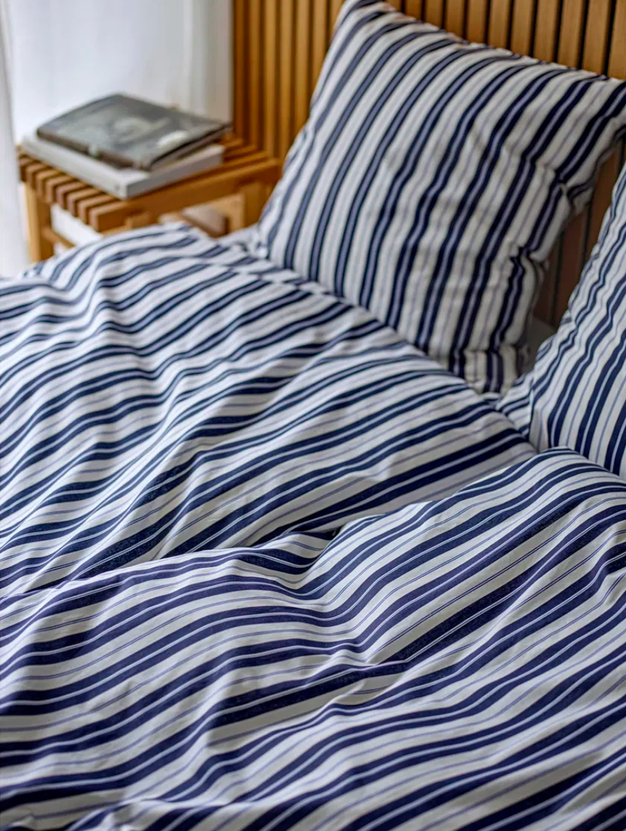 Sengetøy, Flow navy blue, 140x220 - 63x60