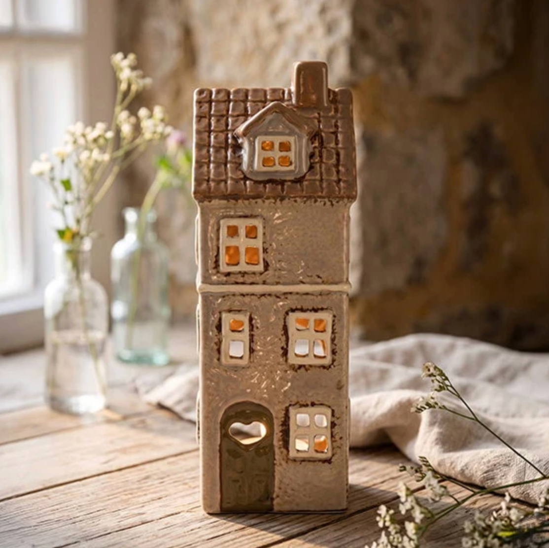 Lyshus Keramikk
