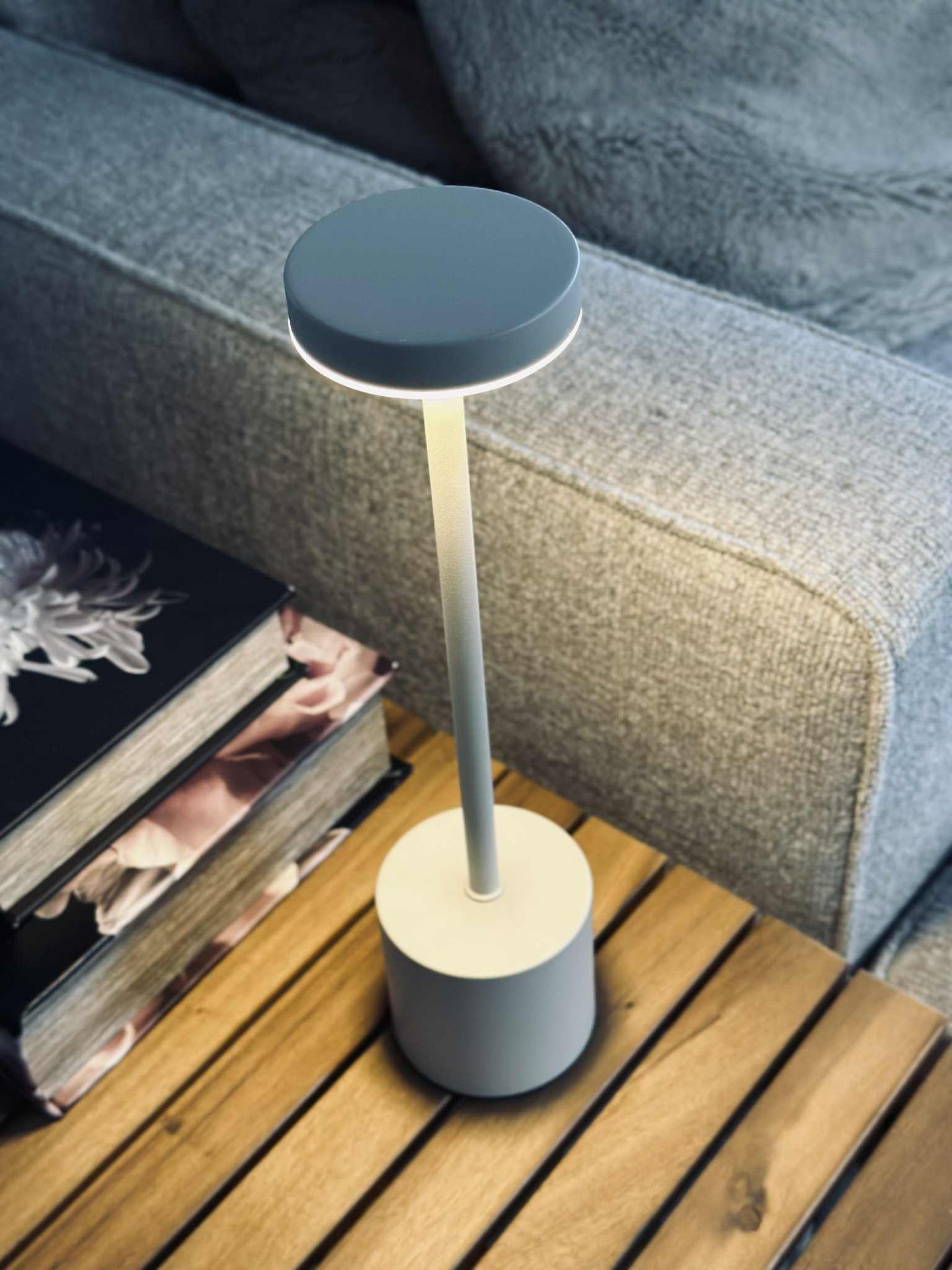 LED bordlampe KELLY Krem - oppladbar