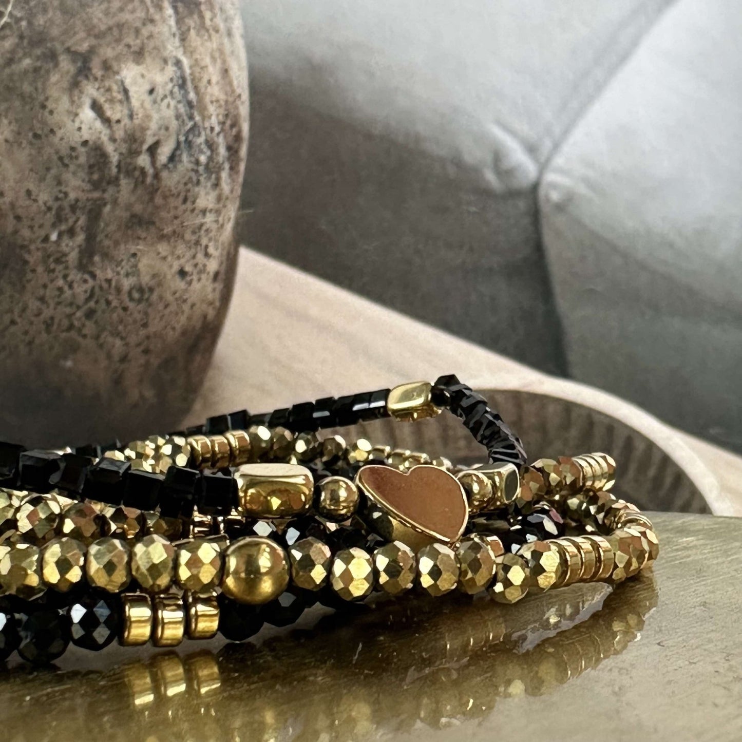 Armbånd Black MICHELLE hjerte – 5 armbånd - VIAMAJA.DK