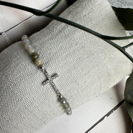 Armbånd Nikki labodorite - Sterling silver kors - VIAMAJA.DK