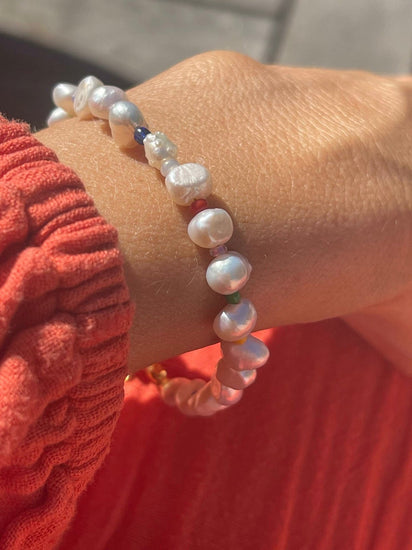 Armbånd Summer med ferskvandsperler - VIAMAJA.DK