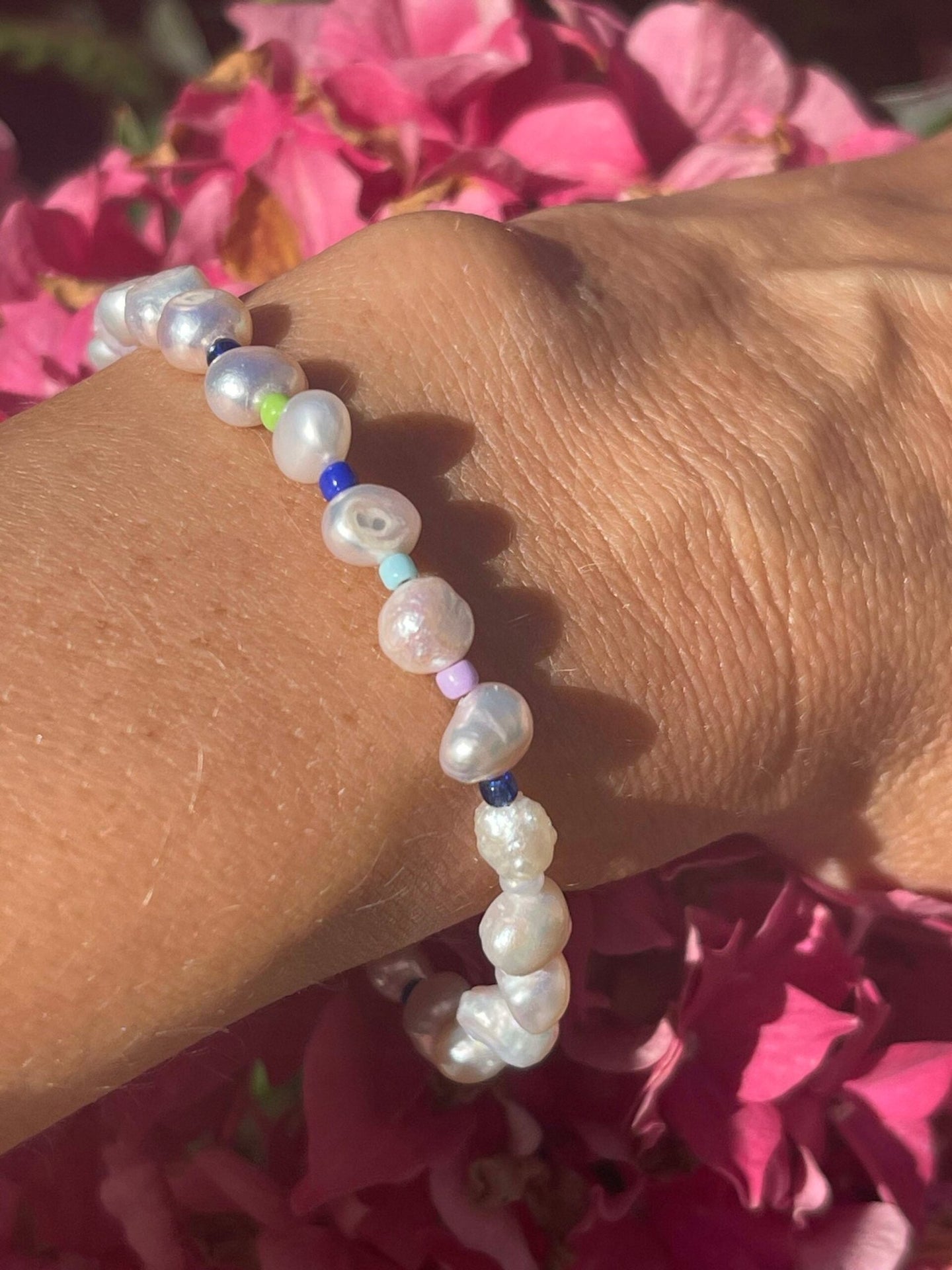 Armbånd Summer med ferskvandsperler - VIAMAJA.DK