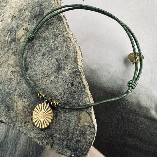 Armbånd Tia army - VIAMAJA.DK