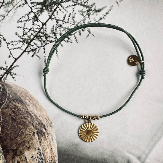 Armbånd Tia army - VIAMAJA.DK
