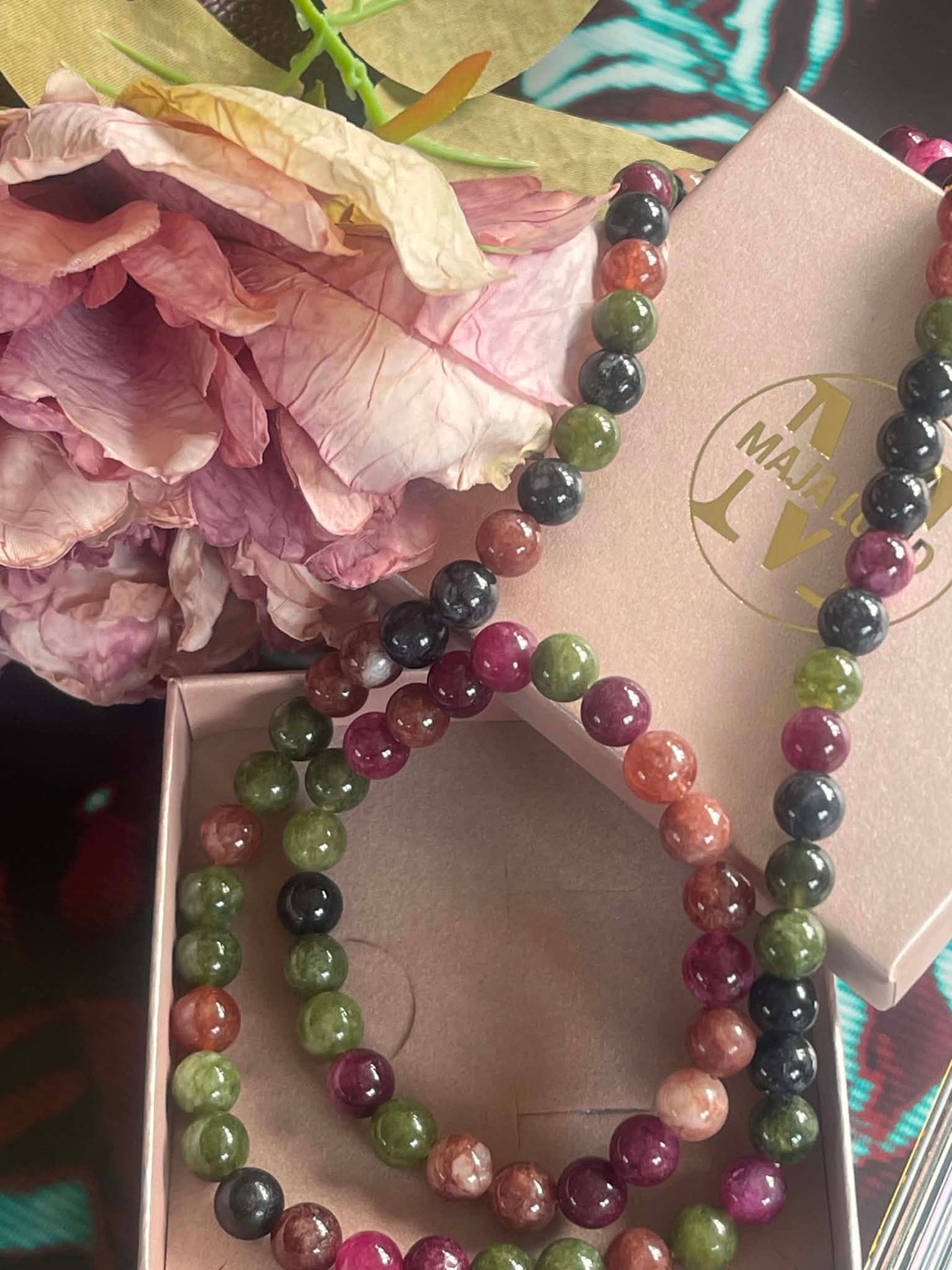 Halskjede Mary Emerald/Berry Mix