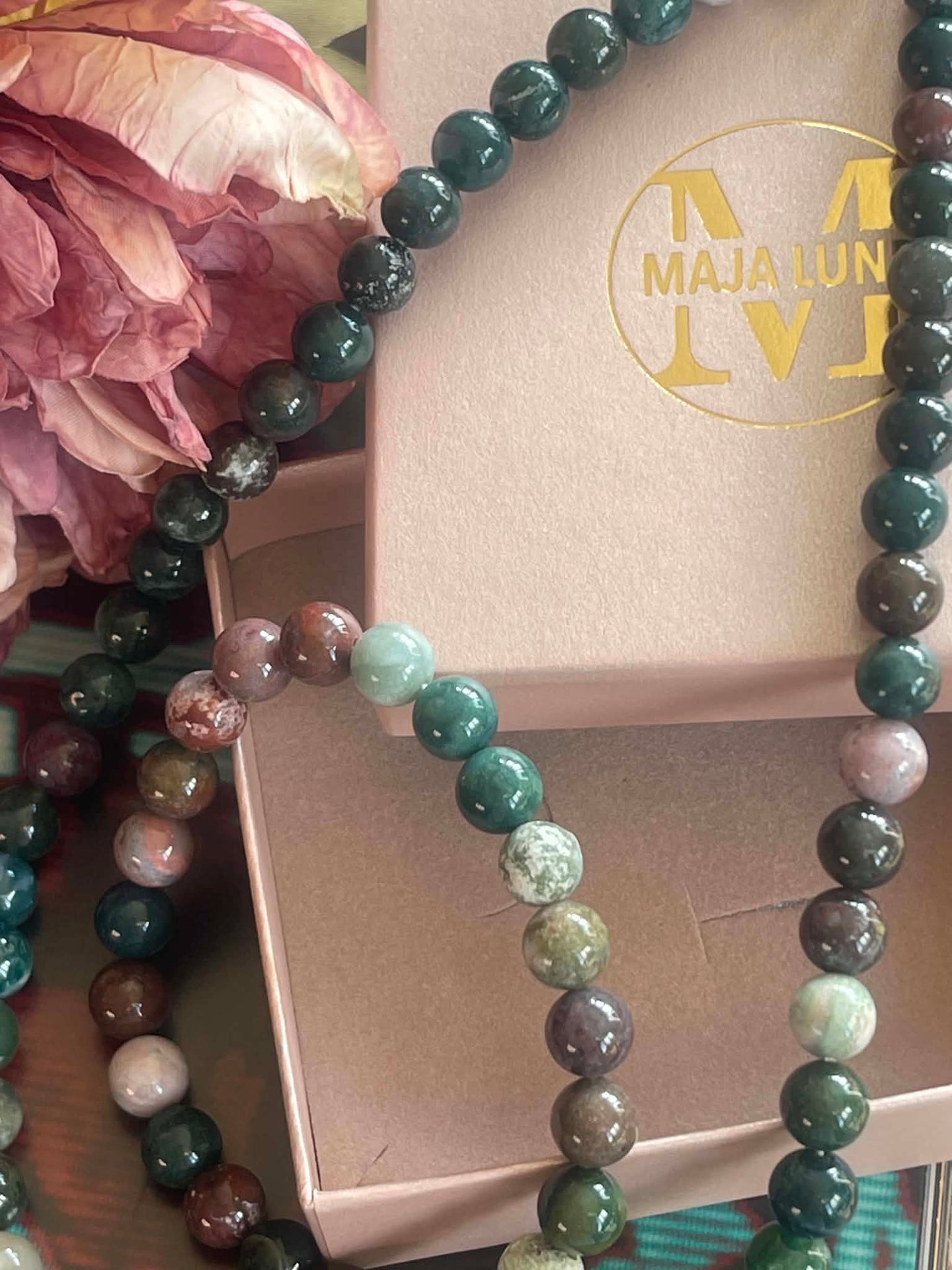 Halskjede Mary Emerald/Lavendel Mix