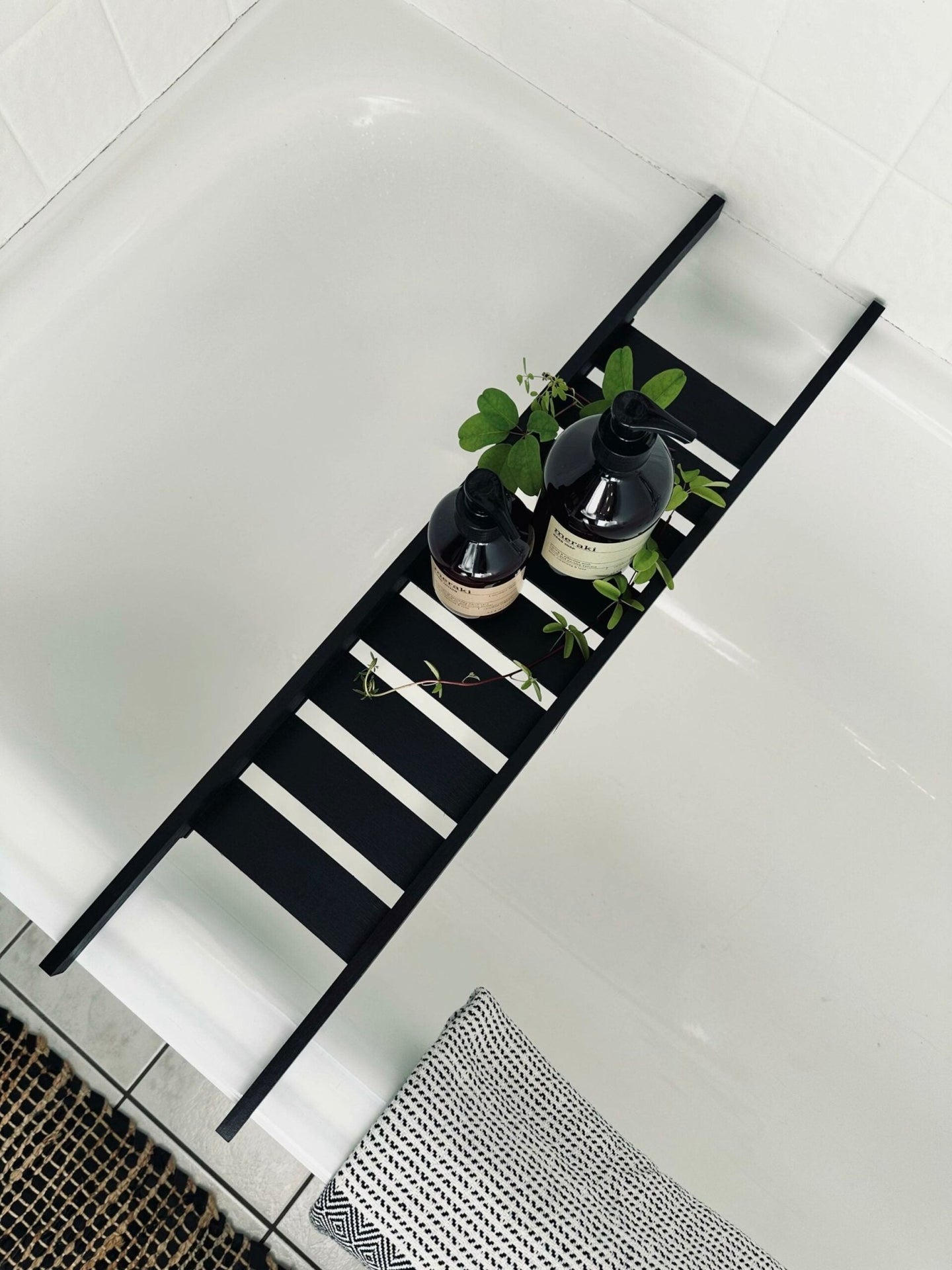 Badekar hylde – Black - VIAMAJA.DK