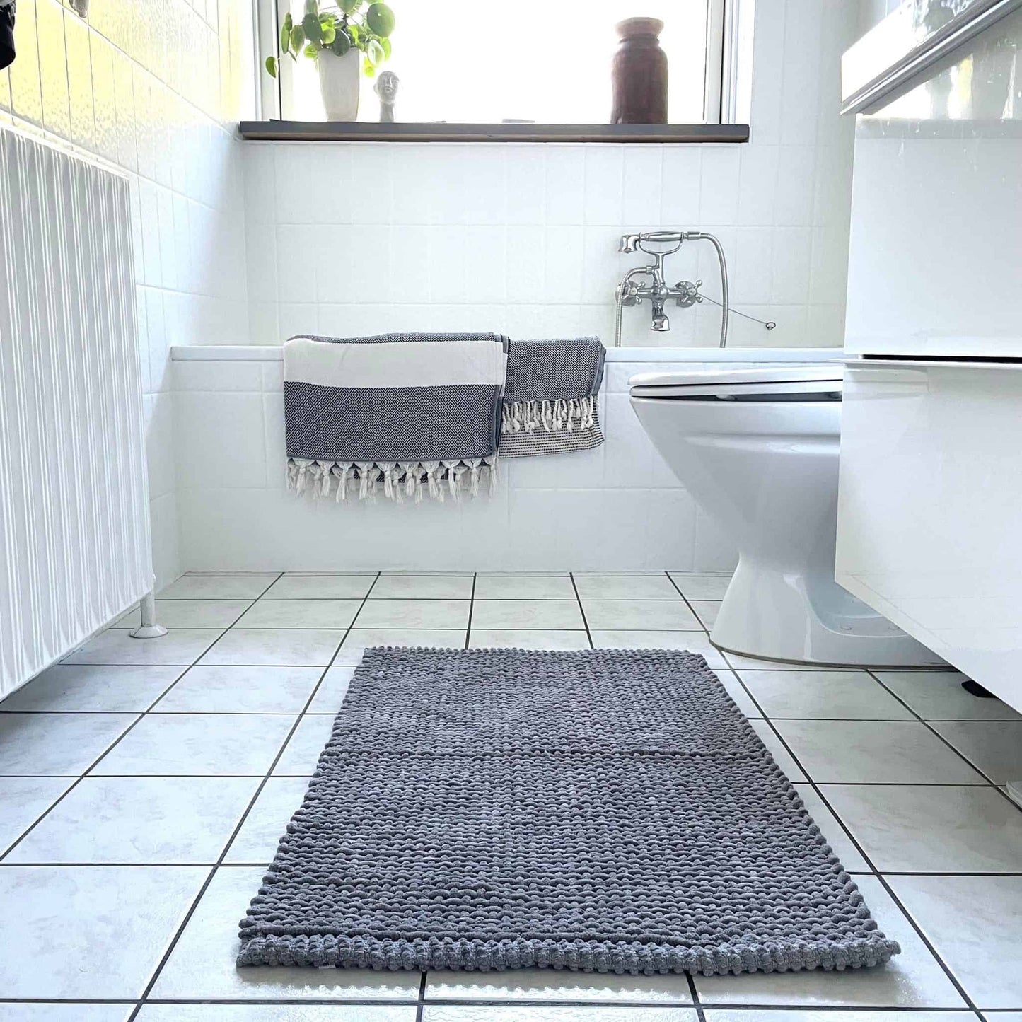 Bademåtte 50x80cm – Grå - VIAMAJA.DK