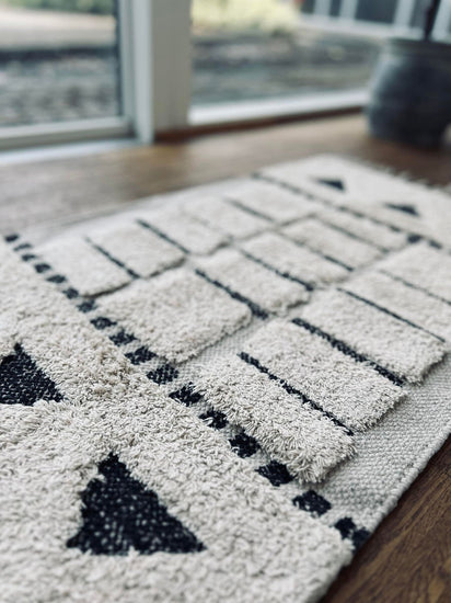 BADEMÅTTE ANTI SLIP 50X80 BOMULD SORT/NATUR - VIAMAJA.DK