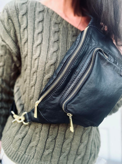 Bæltetaske CLASSY - Black / Gold - VIAMAJA.DK