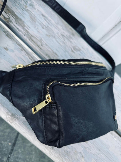 Bæltetaske CLASSY - Black / Gold - VIAMAJA.DK