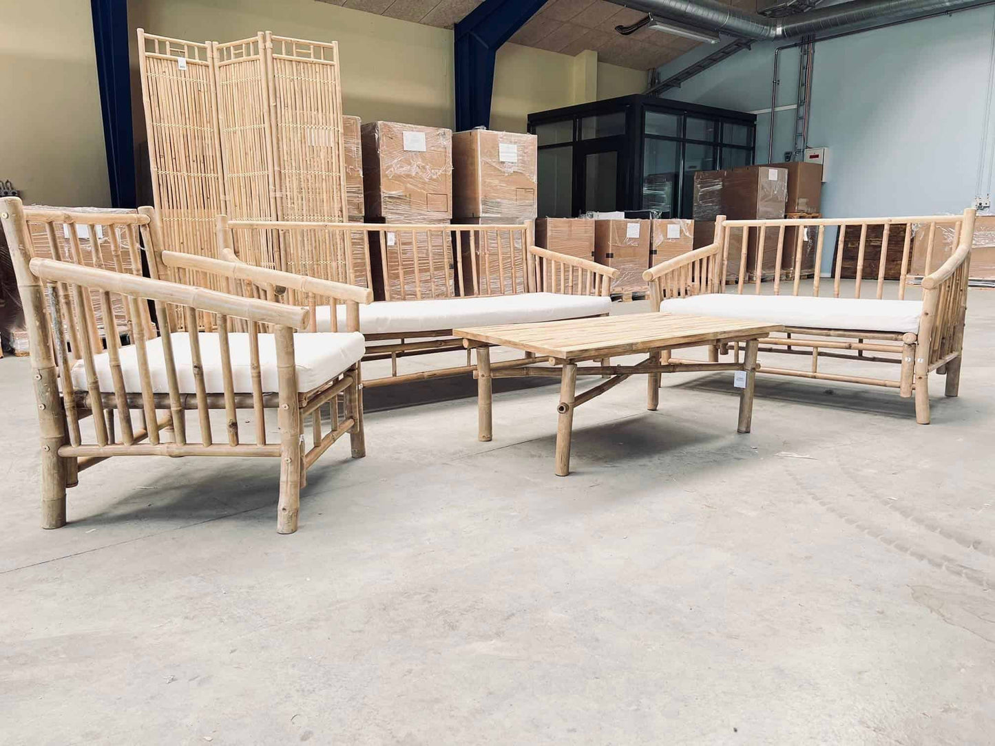 Bambus Møbler - AFHENTER TILBUD - VIAMAJA.DK