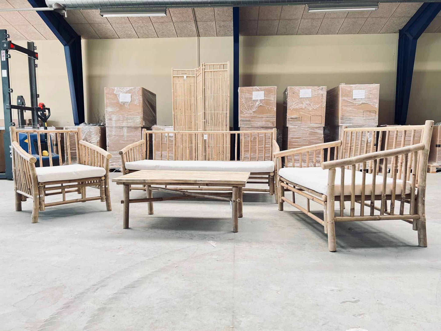 Bambus Møbler - AFHENTER TILBUD - VIAMAJA.DK