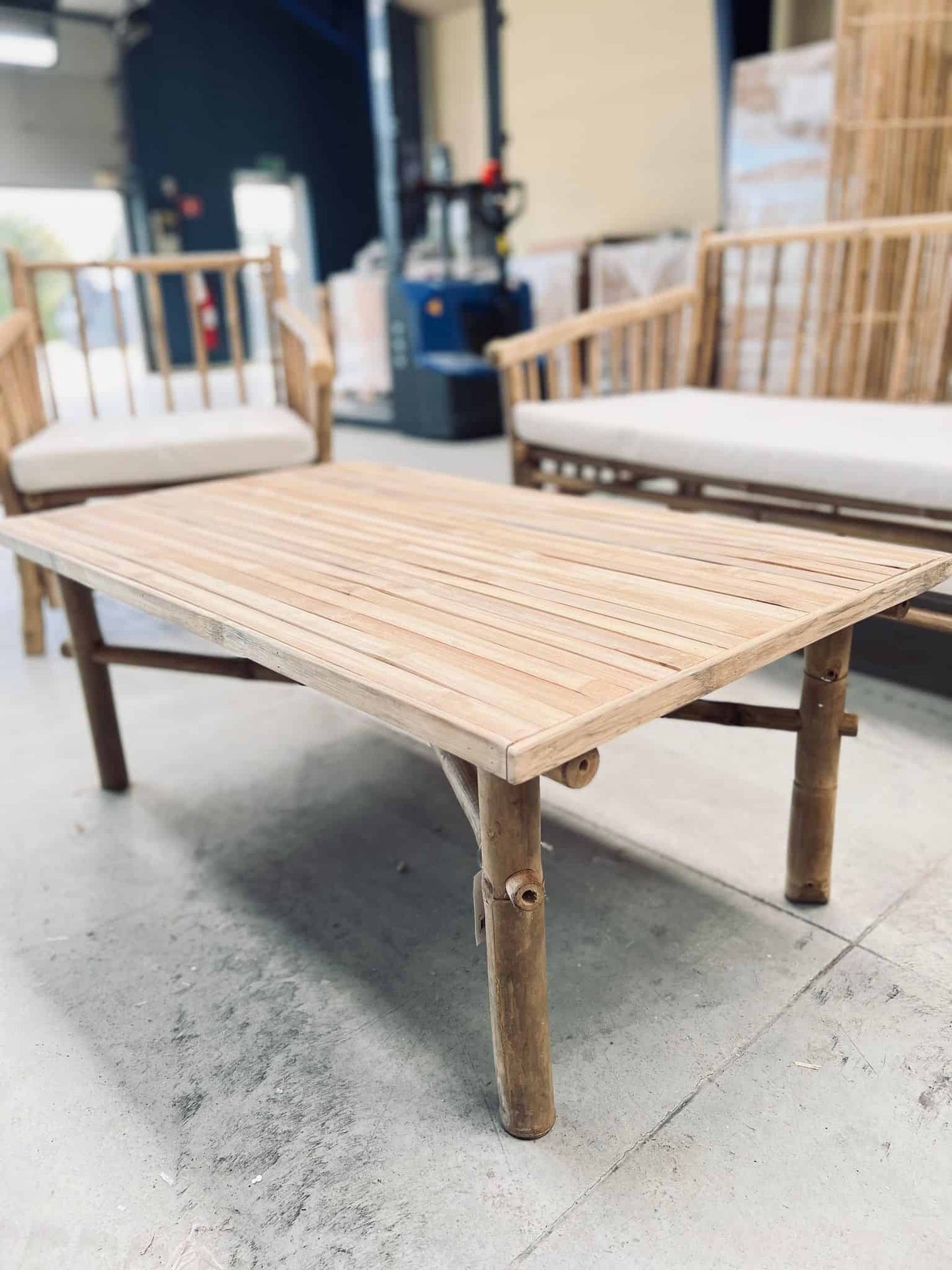 Bambus Møbler - AFHENTER TILBUD - VIAMAJA.DK