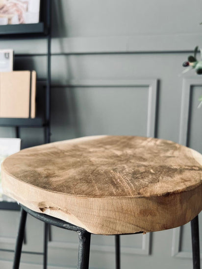 Barstol i teak og jern - H 79cm - VIAMAJA.DK