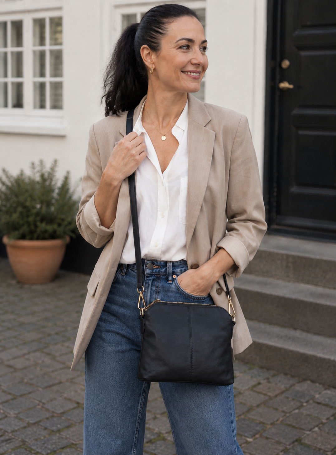 Crossbody clutch ALICE Black - Veskerem medfølger