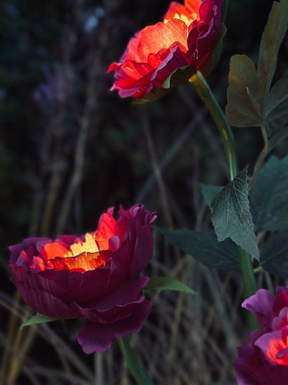 Blomst med solceller – Pink - VIAMAJA.DK