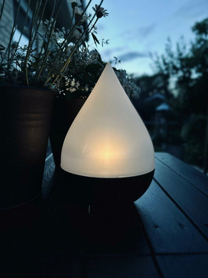 AURA bordlampe med solceller - VIAMAJA.DK