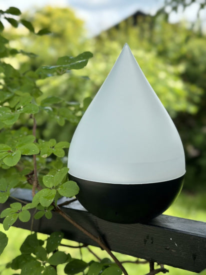AURA bordlampe med solceller - VIAMAJA.DK