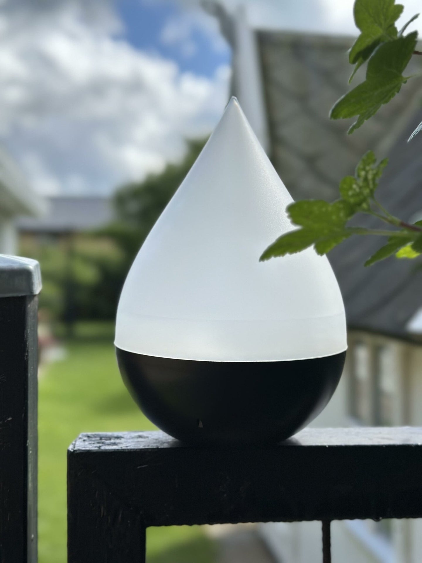 AURA bordlampe med solceller - VIAMAJA.DK