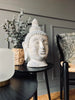 Buddha i flotte lyse nyanser