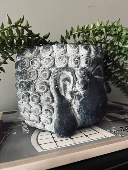 Buddha potte - Grå cement - VIAMAJA.DK