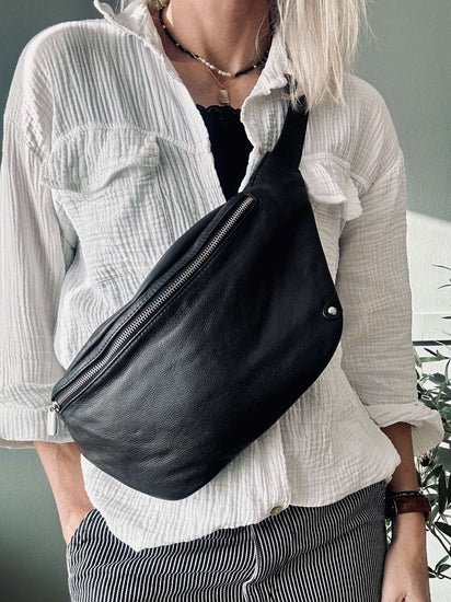 Bumbag Aura Big Black - VIAMAJA.DK