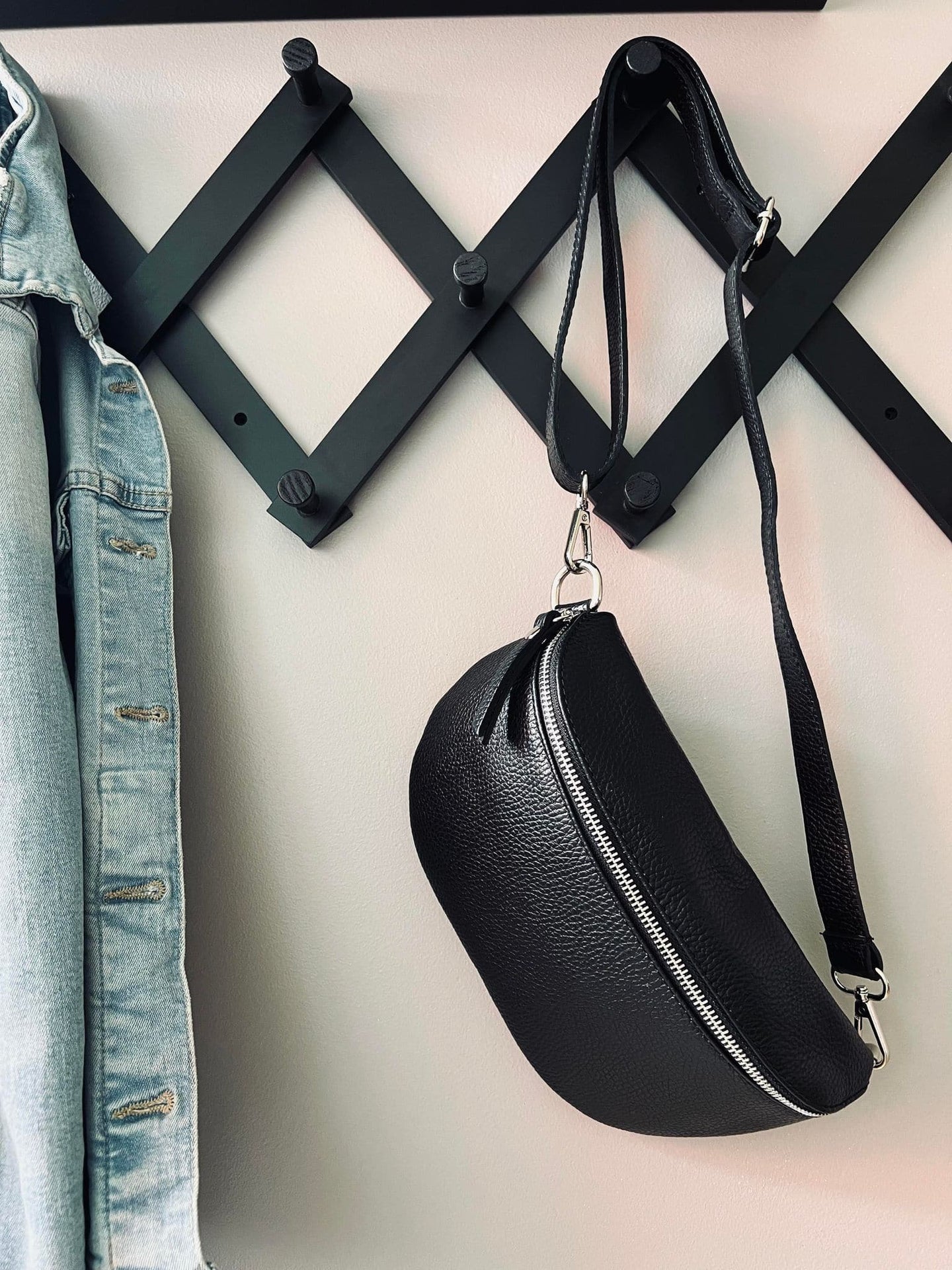 Bumbag Black leather - VIAMAJA.DK