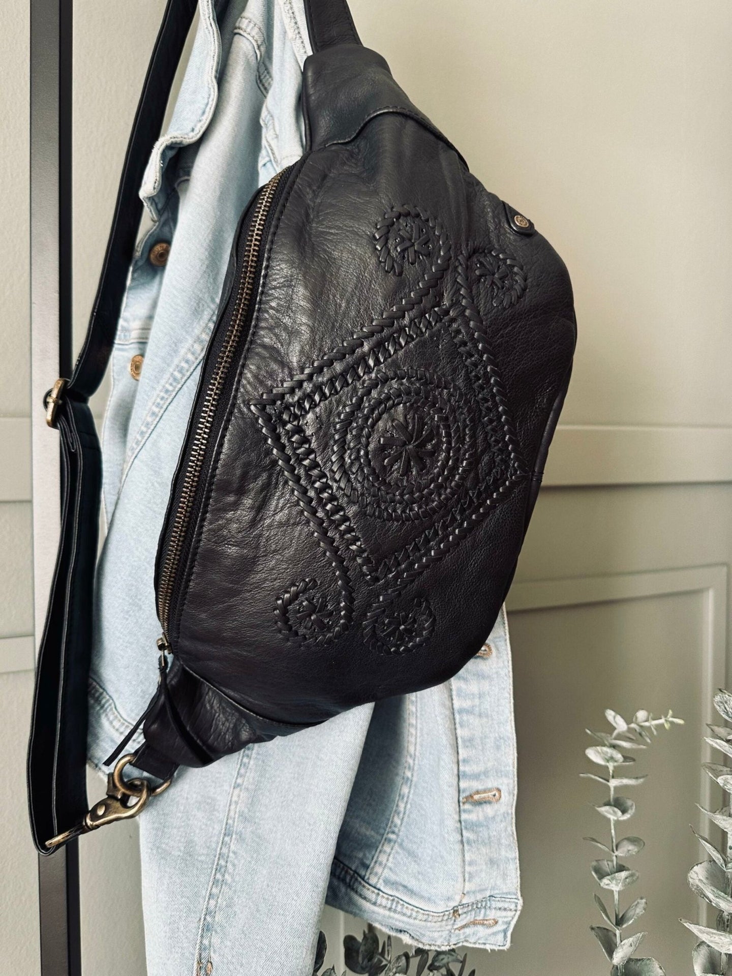 Bumbag Boheme Black – Handmade - VIAMAJA.DK