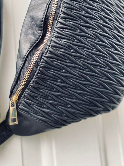 Bumbag ELISA lammeskind - VIAMAJA.DK