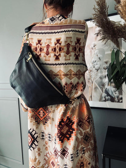 Bumbag EMILIA Black - VIAMAJA.DK