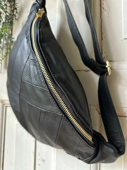 Bumbag Felina black / gold - VIAMAJA.DK